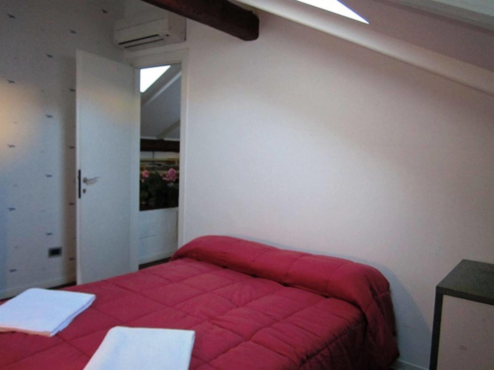 Bed and Breakfast Gioia House à Milan Extérieur photo